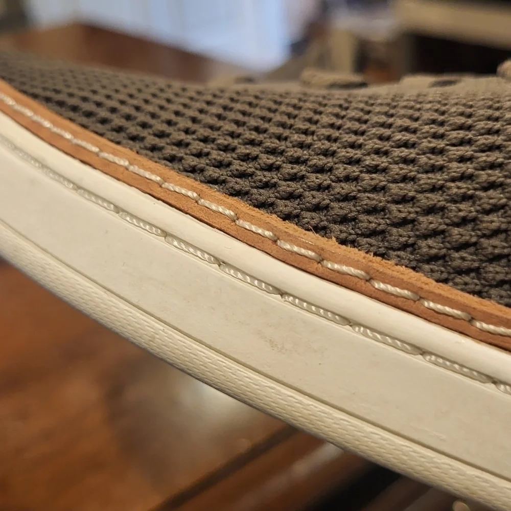 UGG Women's Sidney Sneaker USA OLIVE GREEN Knit Mesh Size 7.5